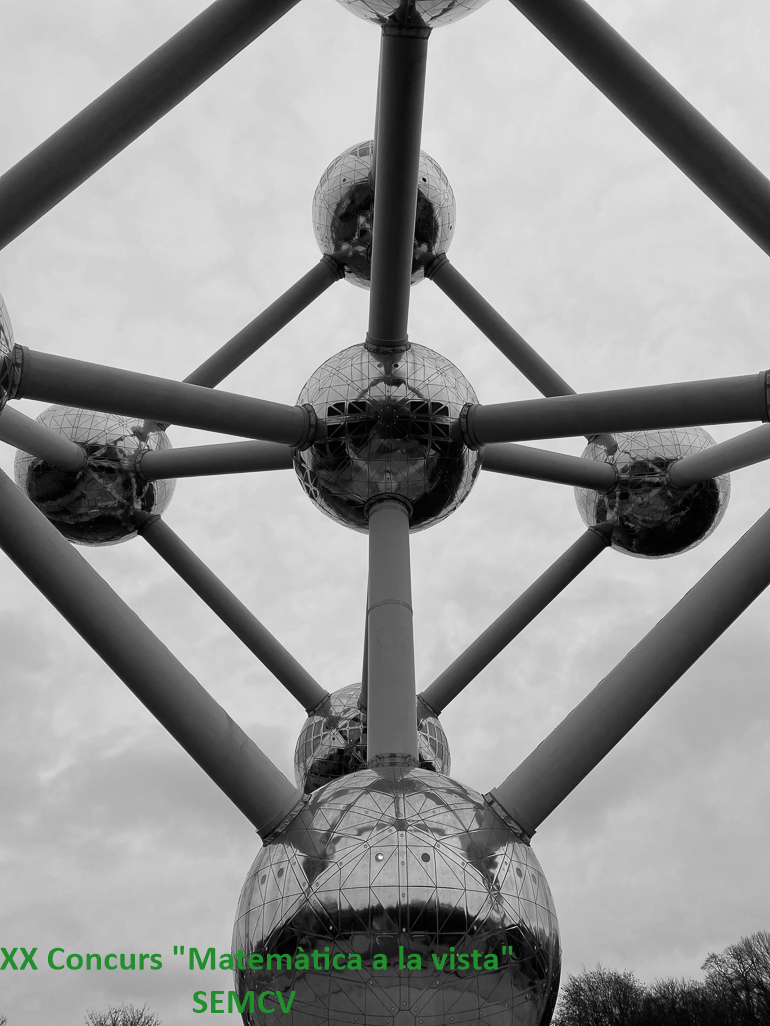 Menció especial - Tres dimensiones